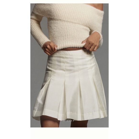 Maeve Dresses & Skirts - Maeve White Pleated Skirt Size 10 NWT Anthropologie